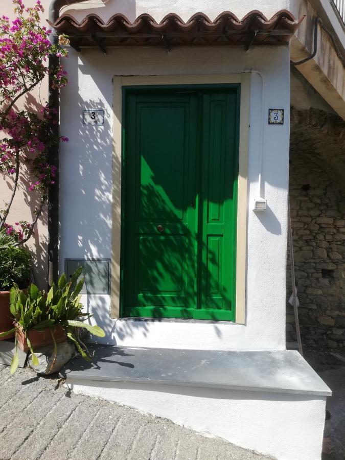 Apartament La Torretta Di Piero Con Terrazzi E Parcheggio Privato Citra Zero Zero Ottanta 31Lst0282 Imperia Zewnętrze zdjęcie