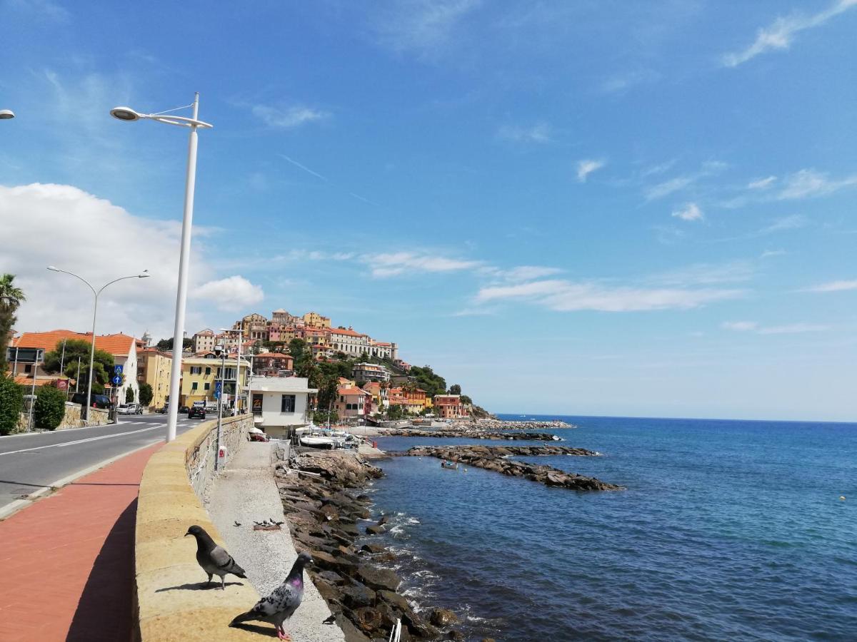 Apartament La Torretta Di Piero Con Terrazzi E Parcheggio Privato Citra Zero Zero Ottanta 31Lst0282 Imperia Zewnętrze zdjęcie