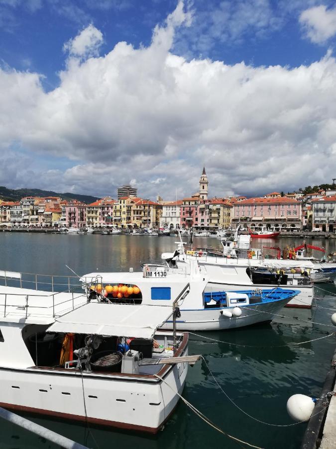 Apartament La Torretta Di Piero Con Terrazzi E Parcheggio Privato Citra Zero Zero Ottanta 31Lst0282 Imperia Zewnętrze zdjęcie