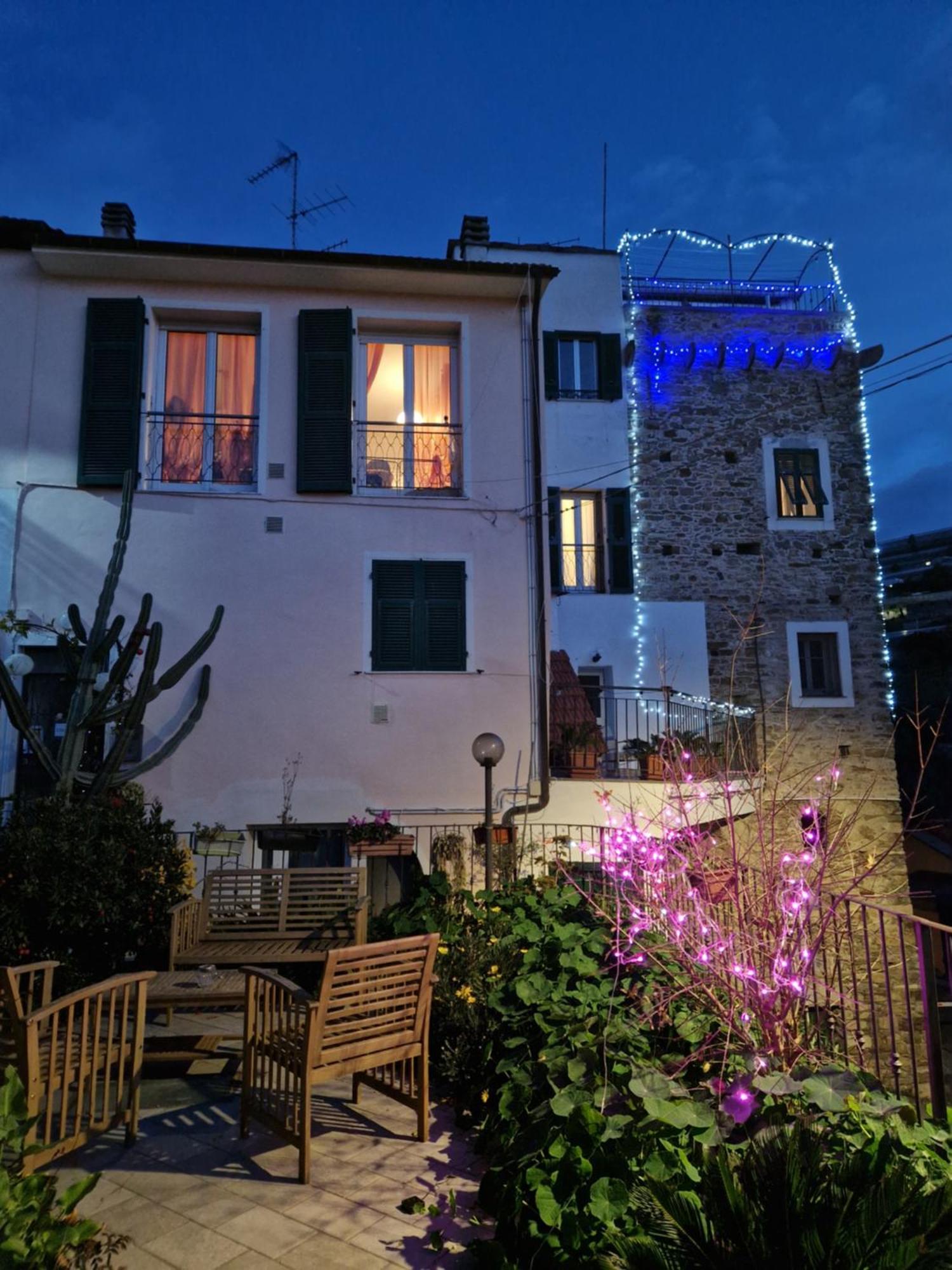 Apartament La Torretta Di Piero Con Terrazzi E Parcheggio Privato Citra Zero Zero Ottanta 31Lst0282 Imperia Zewnętrze zdjęcie